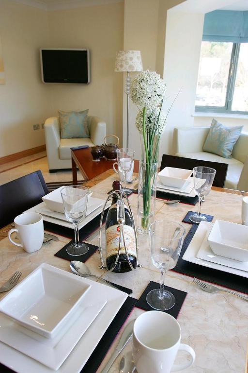 Park Place Apartments 킬라니 외부 사진