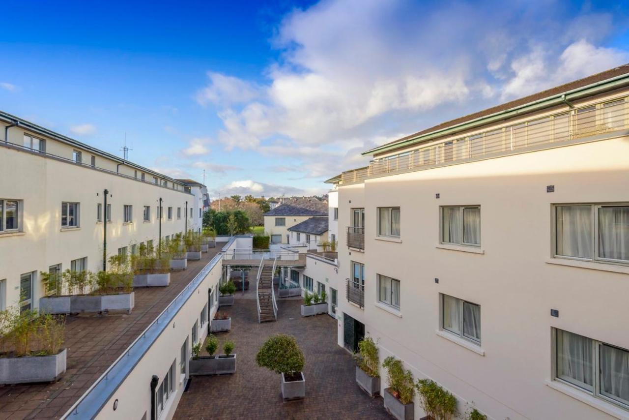 Park Place Apartments 킬라니 외부 사진